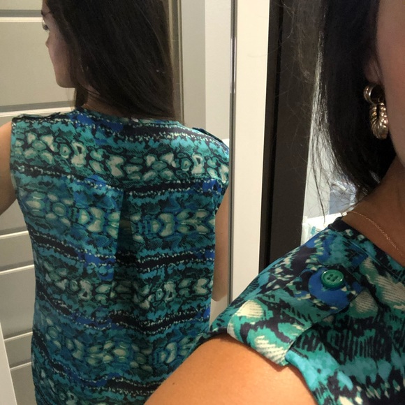 Fun work top. - Picture 2 of 2